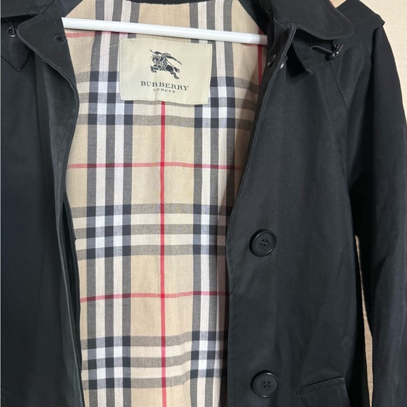 Burberry Carmen Black Coat - Picture 3 of 12